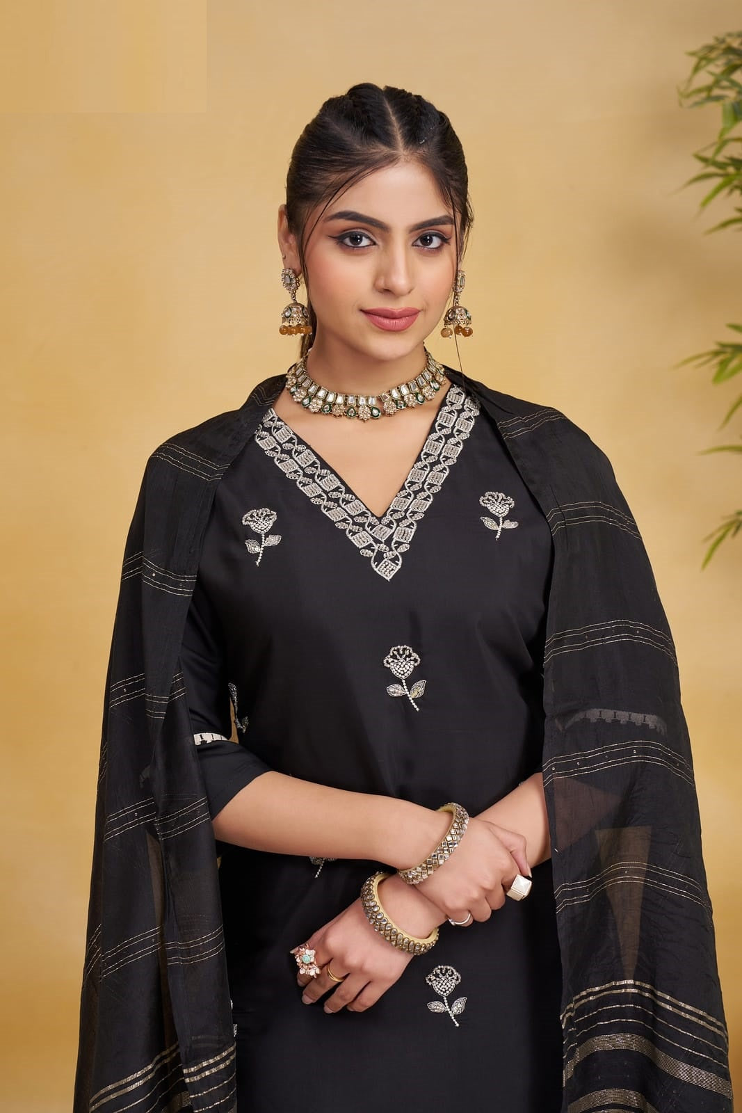 Kurta & Pant Dupatta Set in Silk Fabric In Black Color