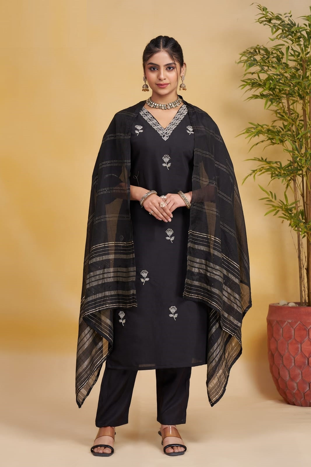 Kurta & Pant Dupatta Set in Silk Fabric In Black Color