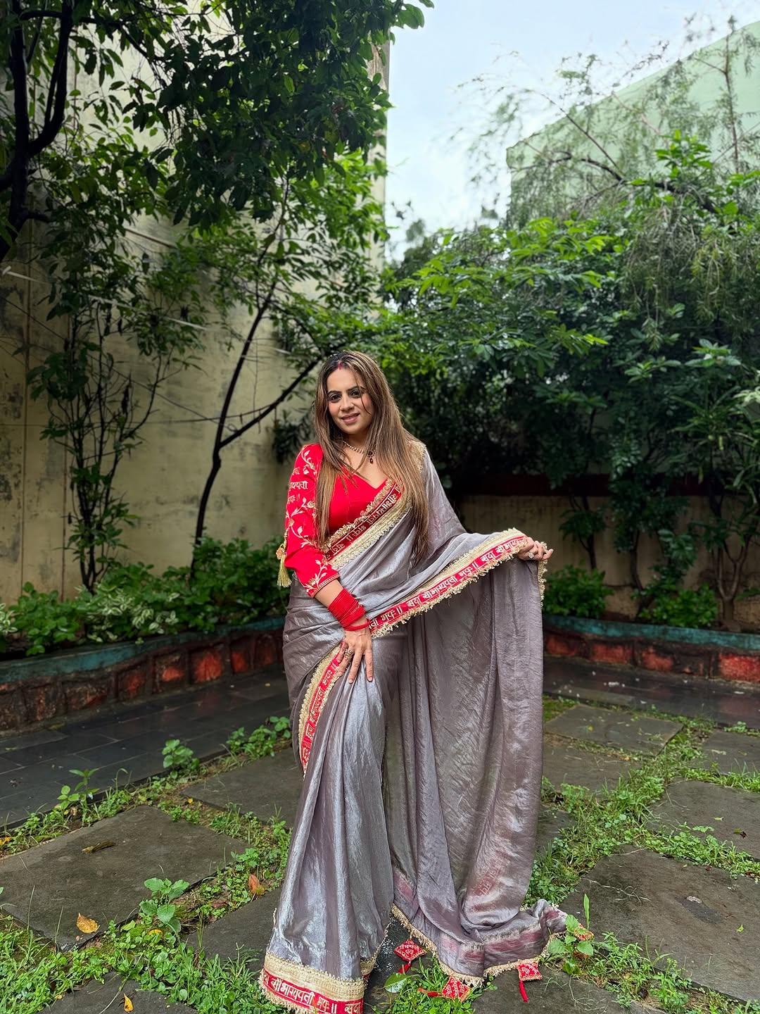 Grey Color Beautiful Partywear Saree