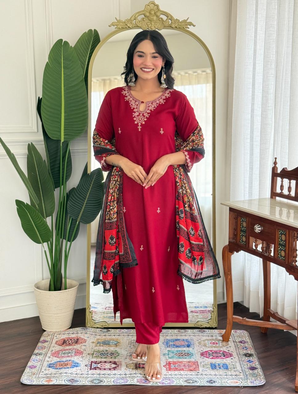 DAily Wear Kurti Pent in rayon fabric