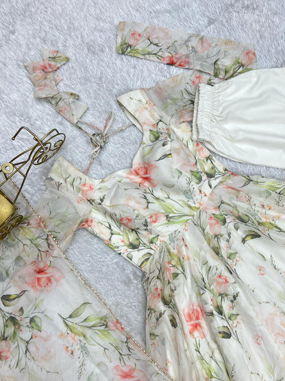Light weight & Fresh Look Outfit Is Perfect For Upcoming Summer Festivities