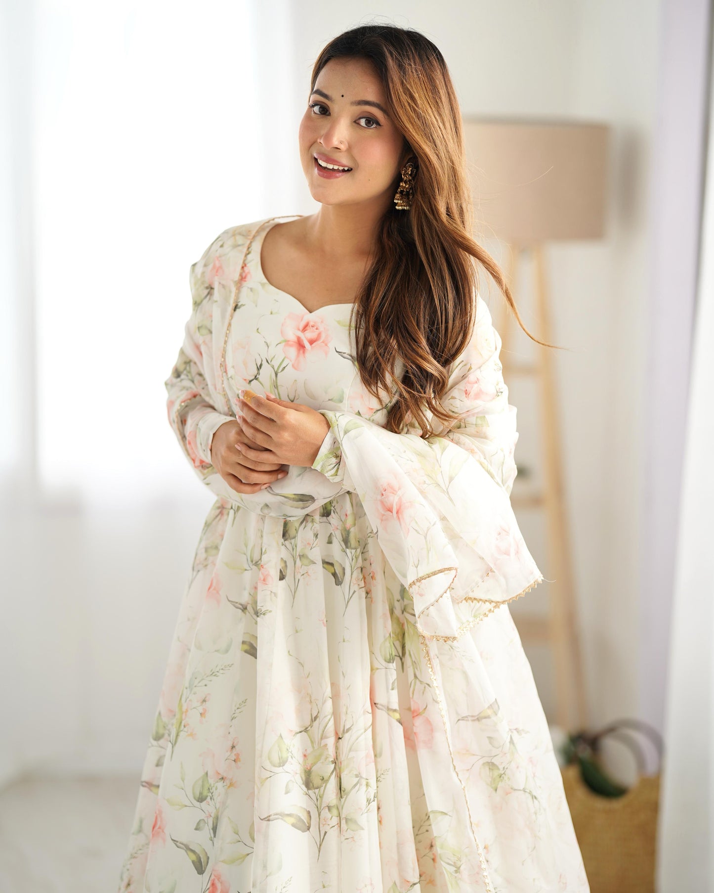 Light weight & Fresh Look Outfit Is Perfect For Upcoming Summer Festivities