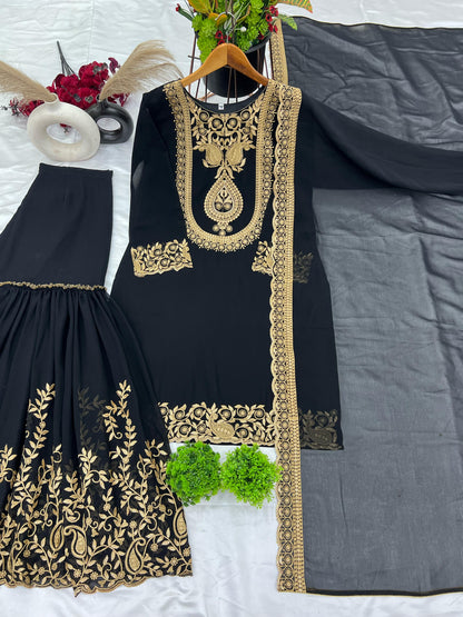 Black Color Beautiful suit for Party Function