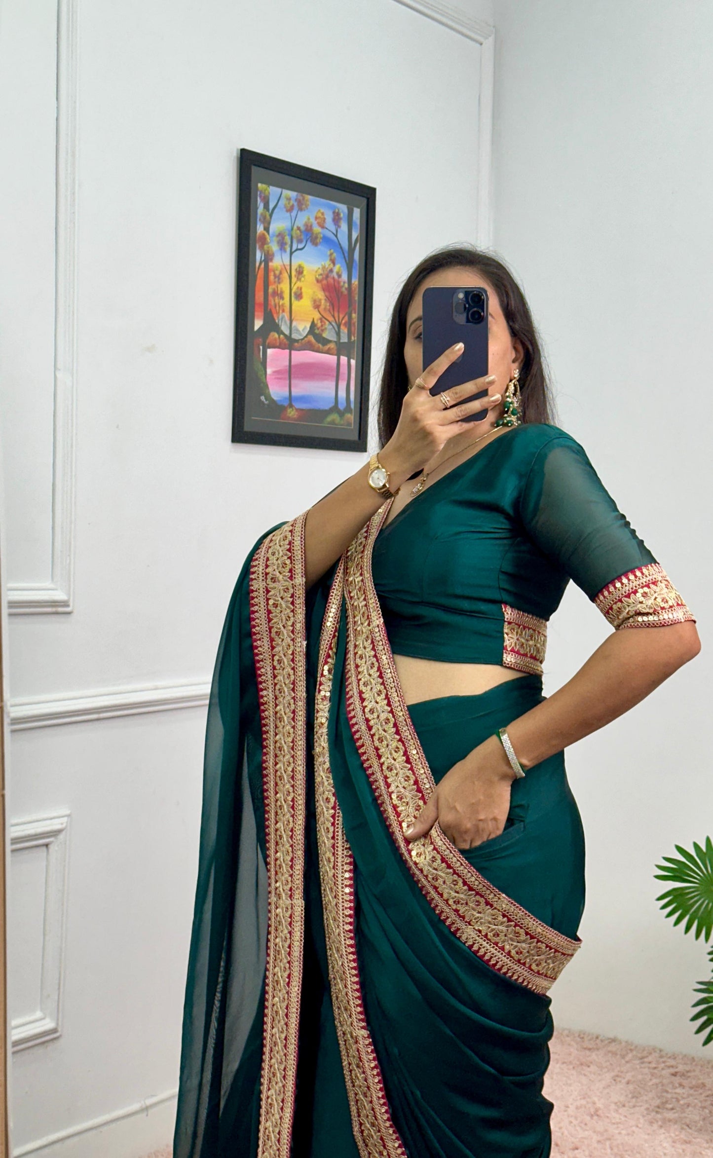 Ready To Wear Pocket Saree With Lace Border Work And Fully Stitched