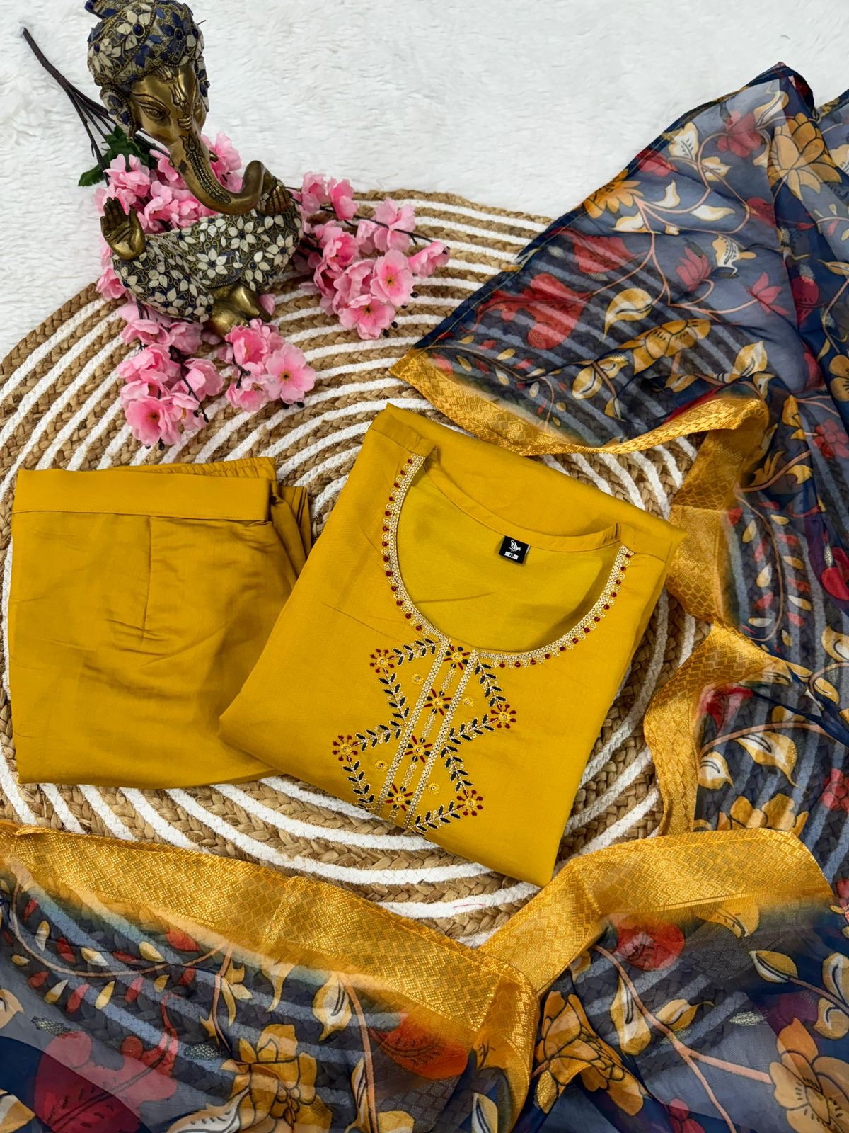 Yellow Color Beautiful Daily Wear Kurti Pent Set with Dupatta