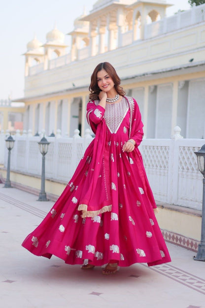 Pink Color Beautiful Anarkali Gown In Gerogette Fabric