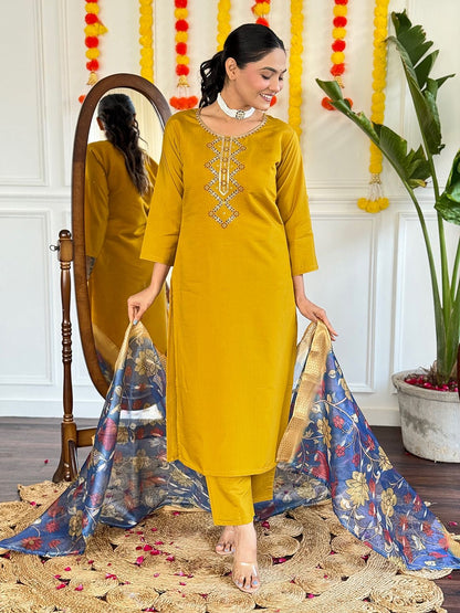 Yellow Color Beautiful Daily Wear Kurti Pent Set with Dupatta