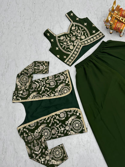 Georgette Fabric Plazo Koti Choli Suit In Green color