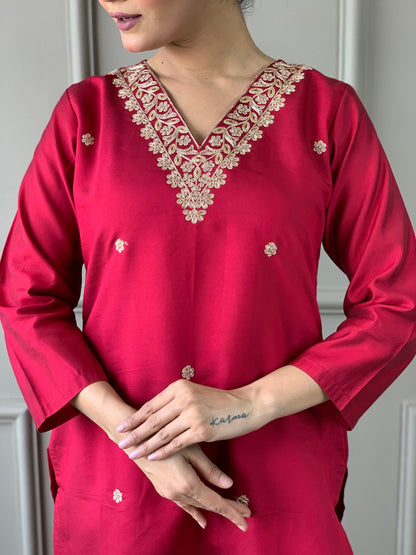 Pink Red Color Beautiful Chanderi Silk Suit