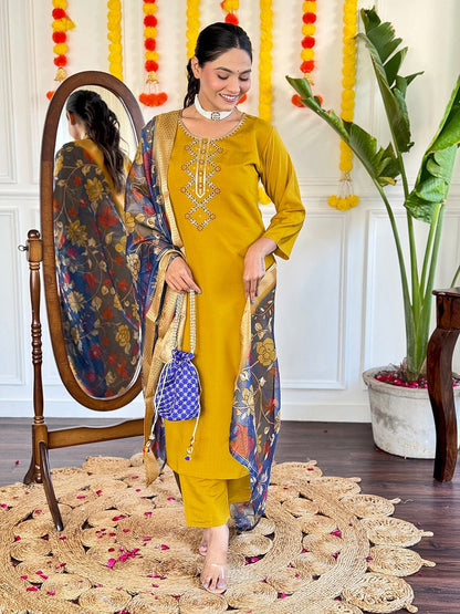 Yellow Color Beautiful Daily Wear Kurti Pent Set with Dupatta