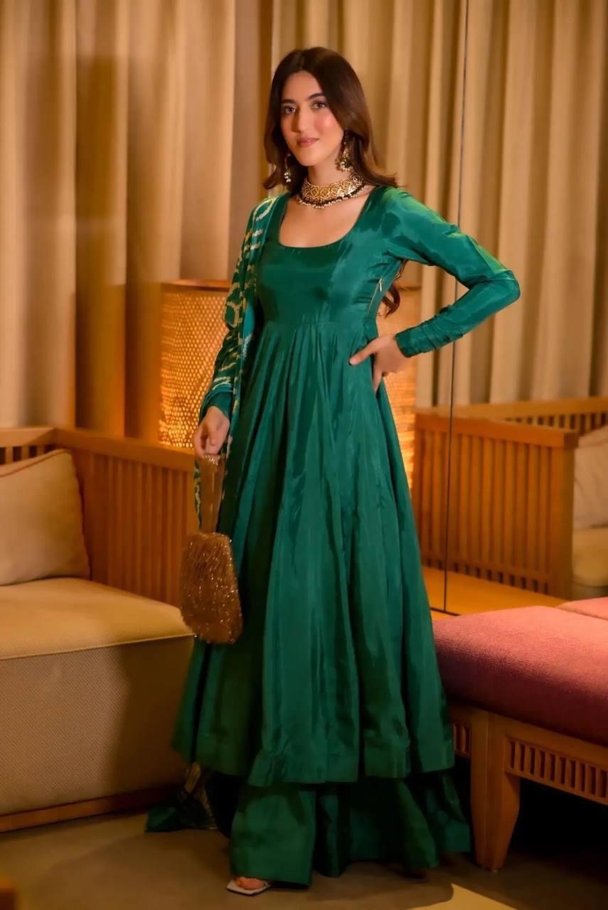 Green Color Beautiful Silk Suit Gown For Small Family function