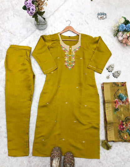 Trending Musturd Color Beautiful Summer Wear Kurti Pent Set