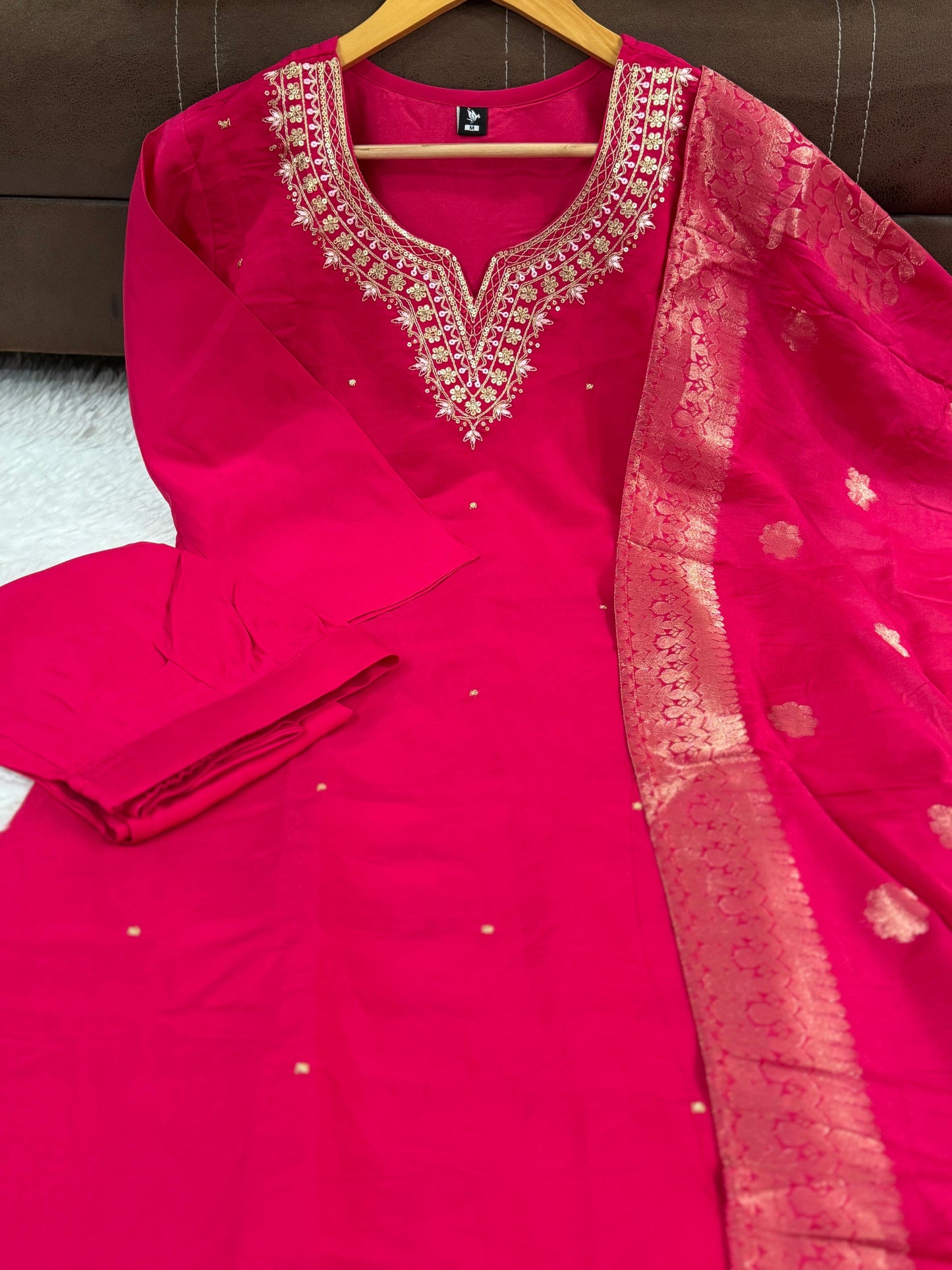 Kurti Duptta And Bottom Set in Red Color