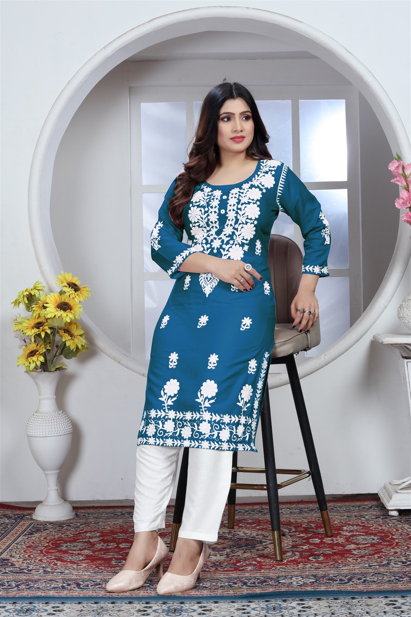 Rayon Elegant Chikankari Kurti With Pant Set in Color Morpitch