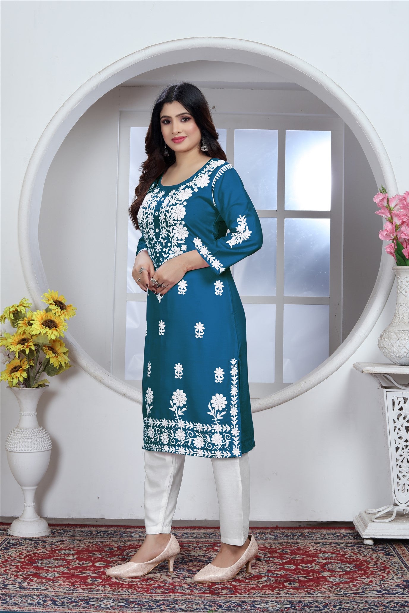 Rayon Elegant Chikankari Kurti With Pant Set in Color Morpitch