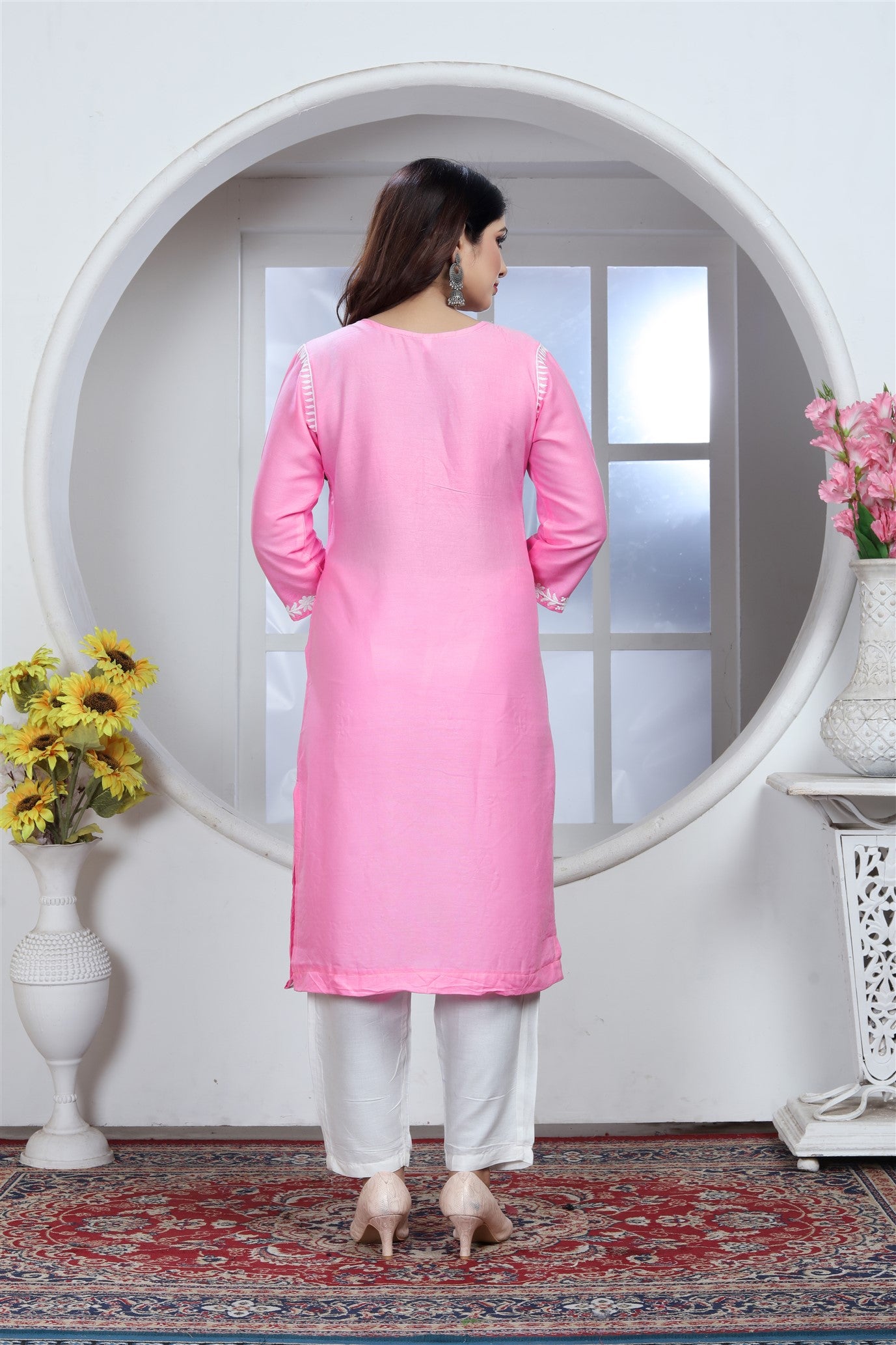 Rayon Elegant Chikankari Kurti With Pant Set in Color Pink