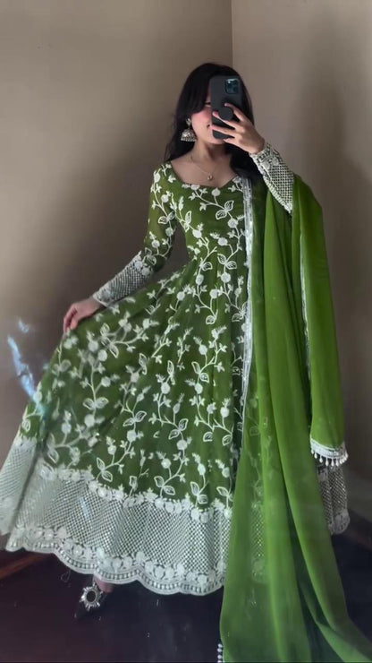 Beautiful Green Color Anarakli Gown in Georgette Fabric