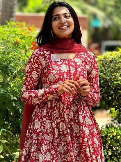Red Color Beautiful Cotton Wear Dress