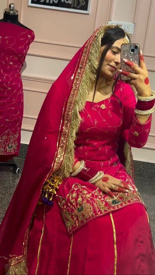 Pink Color Beauitful Lehenga Dress in Crep silk FAbric