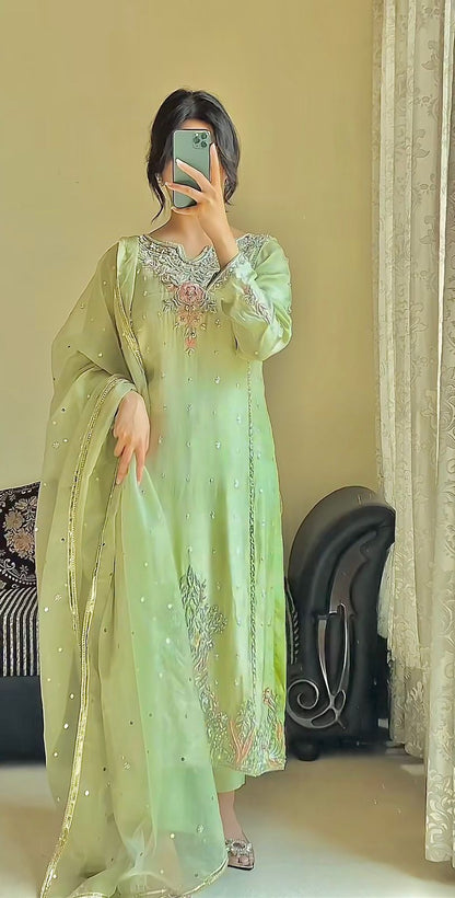 Light Green Color Beautiful Partywear Dress in Georgette Fabric