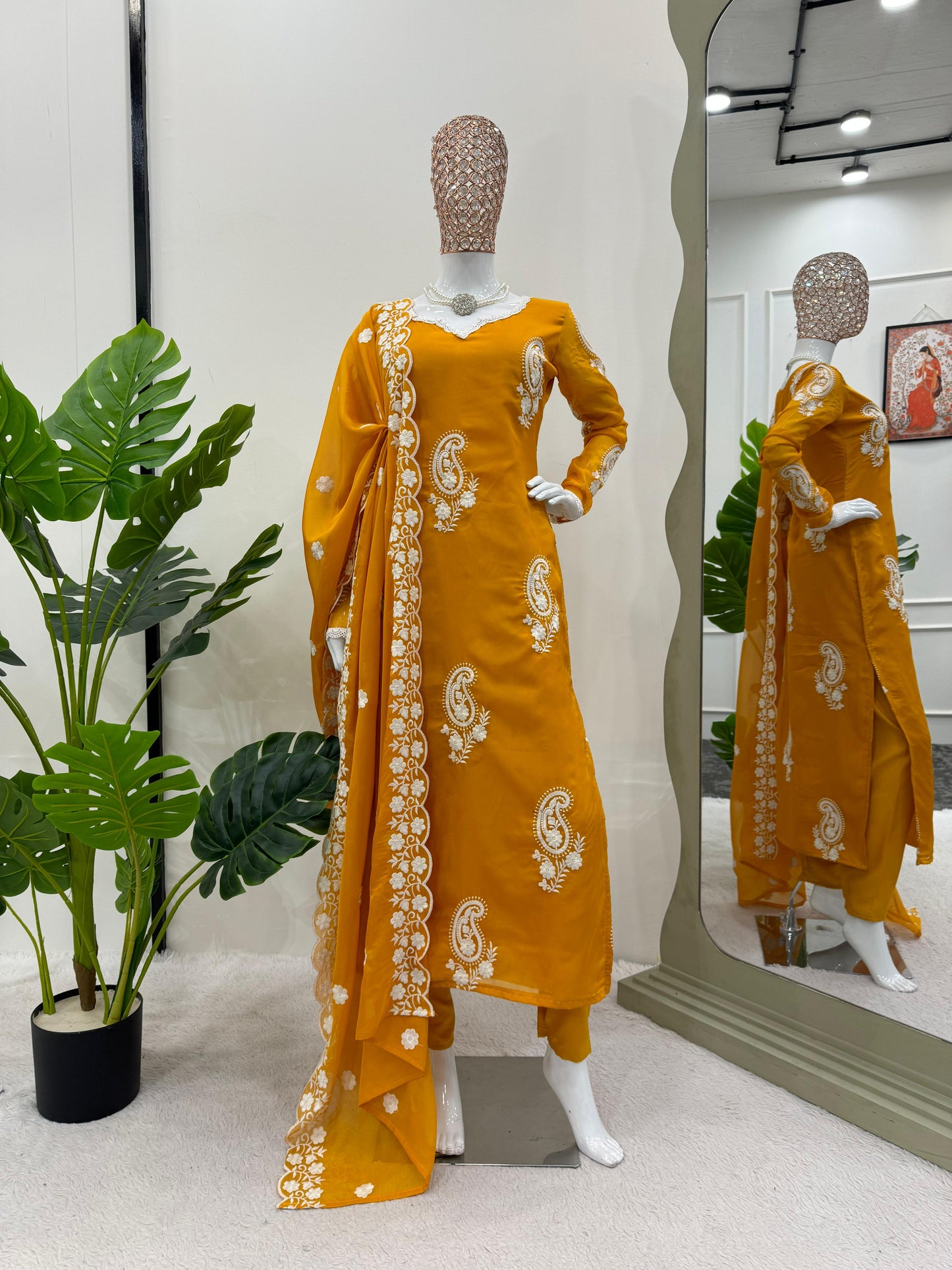 Suit On Tibby Silk Febric With Inner And Thred Work And Pent On Crep Febric And Dupatta