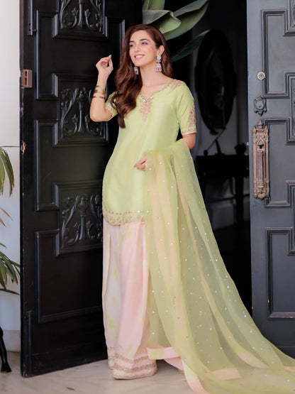 Beautiful Partywear Dress in Crape Fabric in Farsi Style PLazo