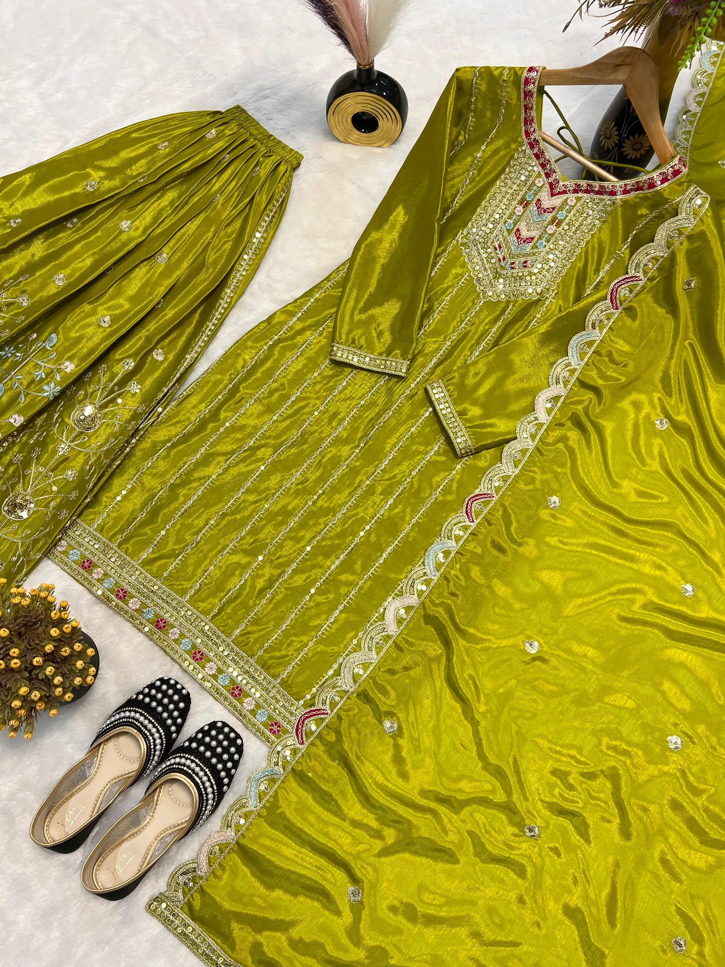 Yellow Color Beautiful PArtywear PLazo Dress in Chinon Silk Fabric