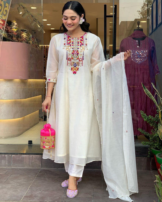 White Color Beautiful Daily Wear Summer Dress For Office Wear Use