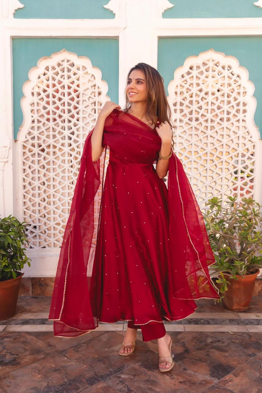 Red Color Beautiful Anarkali Gown In Georgette Fabric