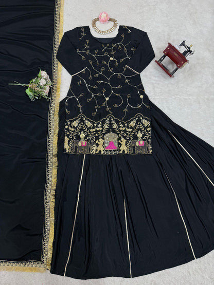black Color Beauitful Lehenga Dress in Crep silk FAbric