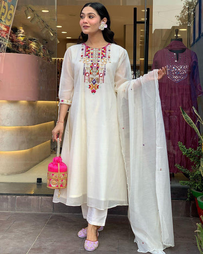 White Color Beautiful Daily Wear Summer Dress For Office Wear Use